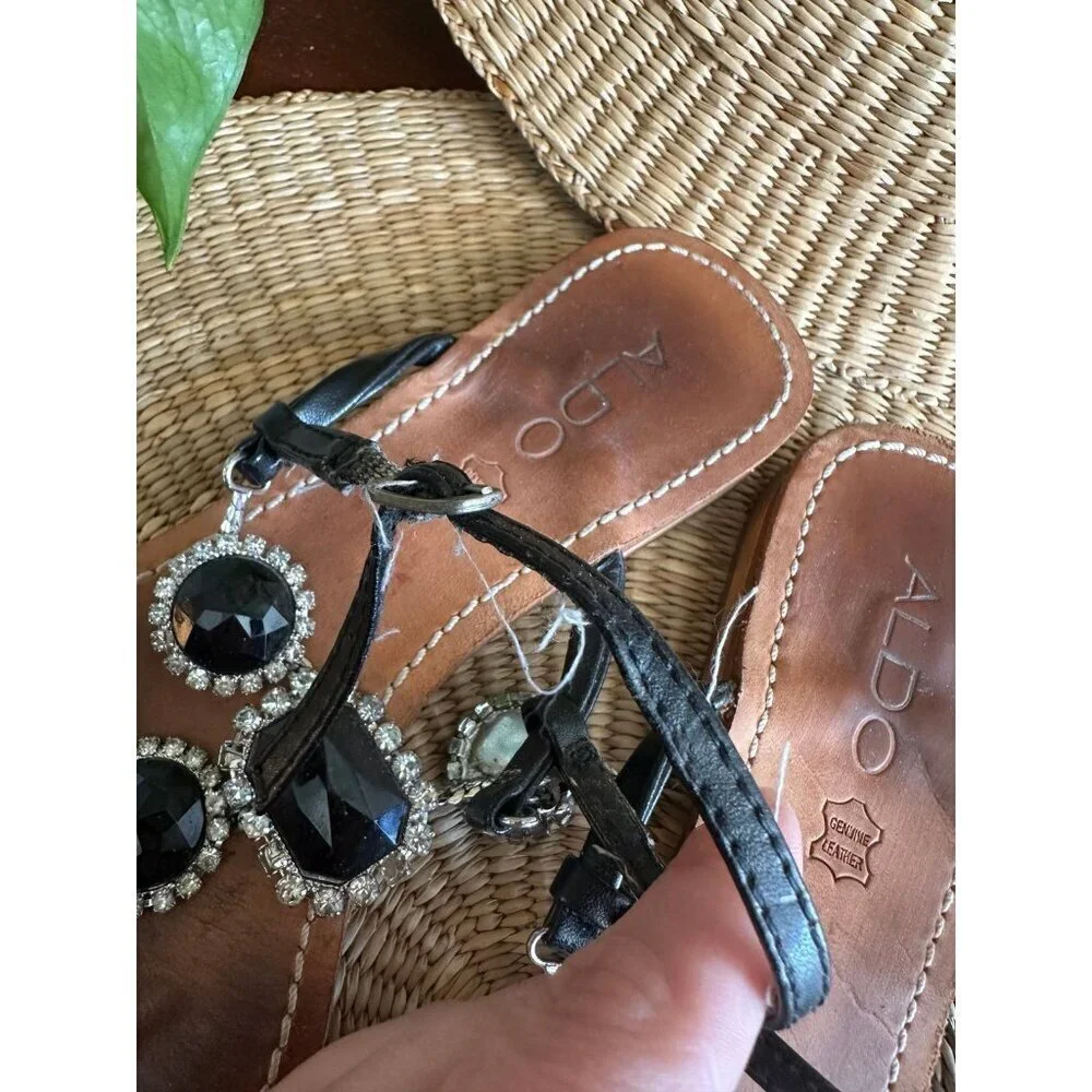 Aldo women’s size 36 leather gem sandals
